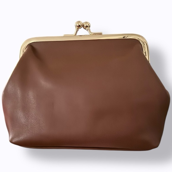 Dooney & Bourke 🪢 Brown Large Frame Leather Clutch Purse - Picture 2 of 8